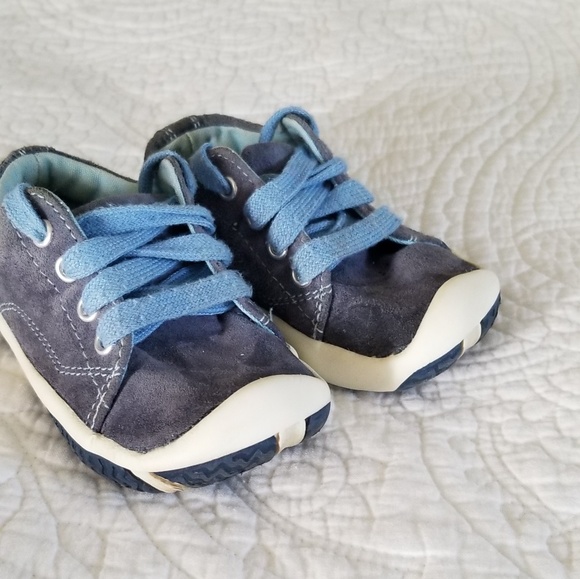 Morgan & Milo Other - Morgan & Milo blue suede shoes toddler size 4.5